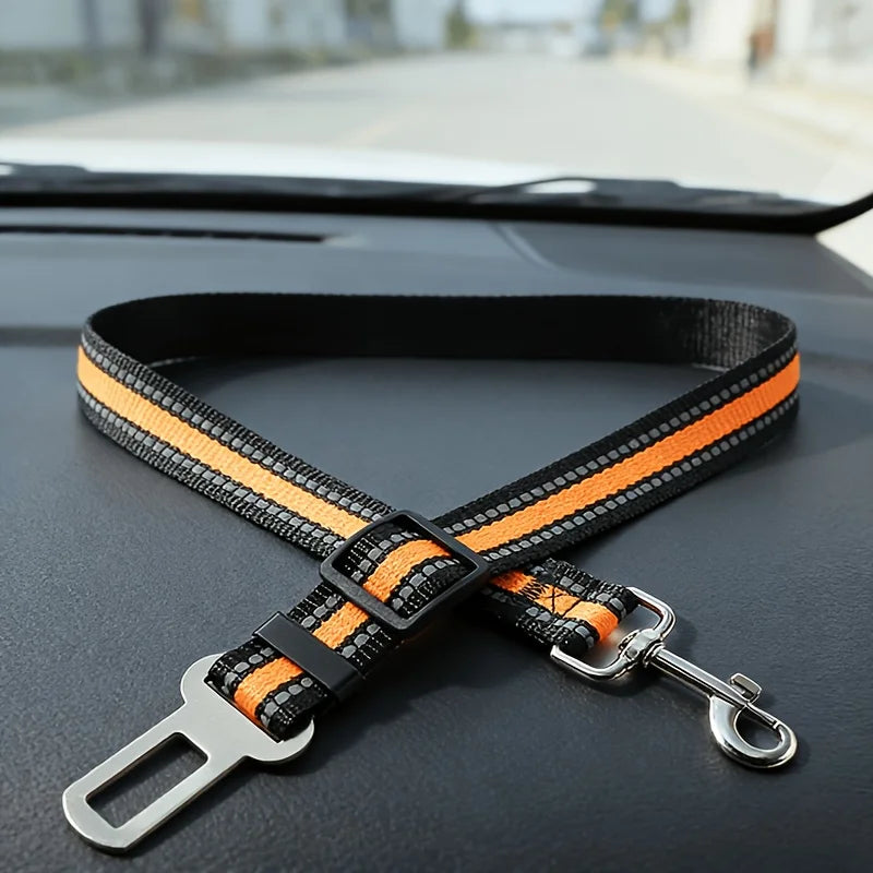 Cinturón de seguridad ajustable para mascotas en el coche