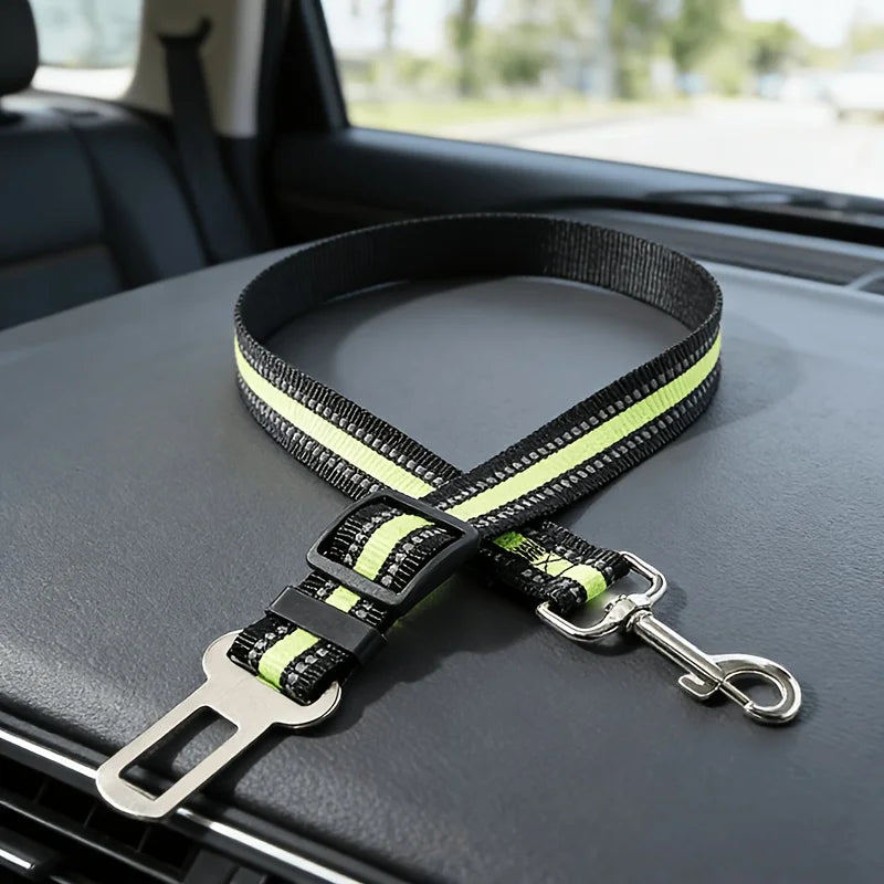 Cinturón de seguridad ajustable para mascotas en el coche